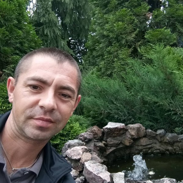 Парень искитим. Парень Искитиме.