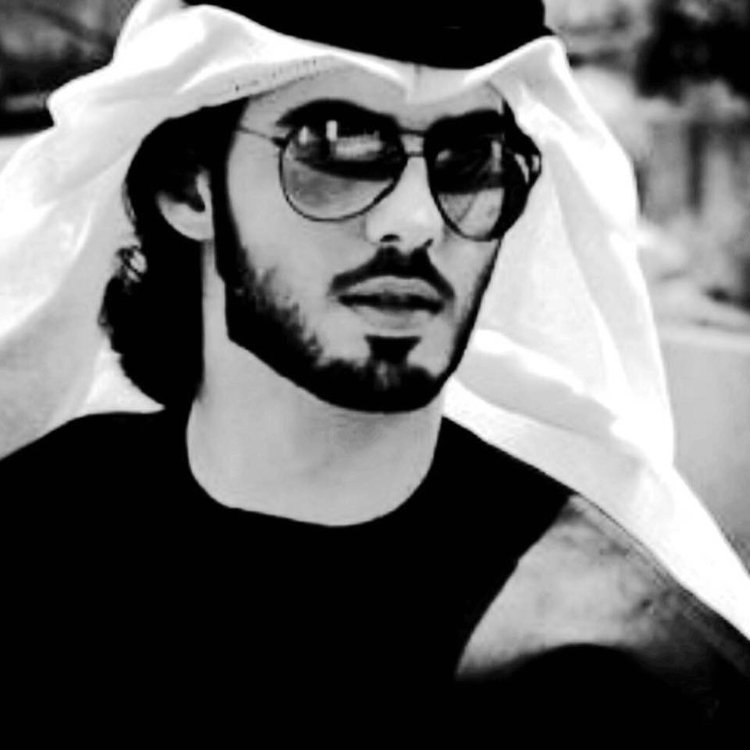 Арабская крутая. Омар Боркан. Омар Боркан Аль Гала. Омар Боркан Аль Гала в очках. Омар Боркан в очках.