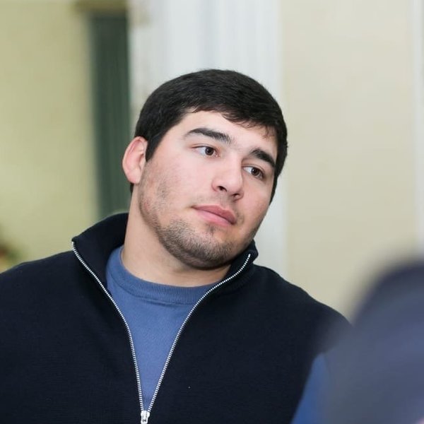 Доев заурбек сергеевич. Заурбек владикавказ. Красивые мужчины владикавказа. Заурбек хетагуров. Осетия парни.