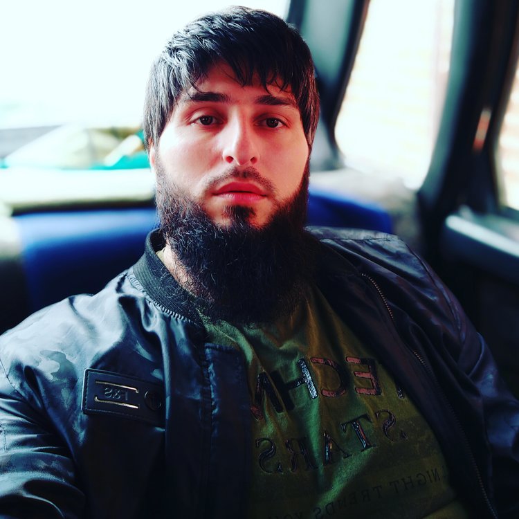 Чеченский мальчик. Асхаб сайдаев. Чеченский мальчик. Турал касумов. Магомед ингуш.