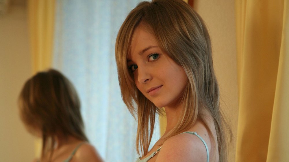 Невинное девственница. Feeona a 2017. Молодые блондинки девственницы. Невинная девственница по прихоти серебряного льва. Невинное девственница.