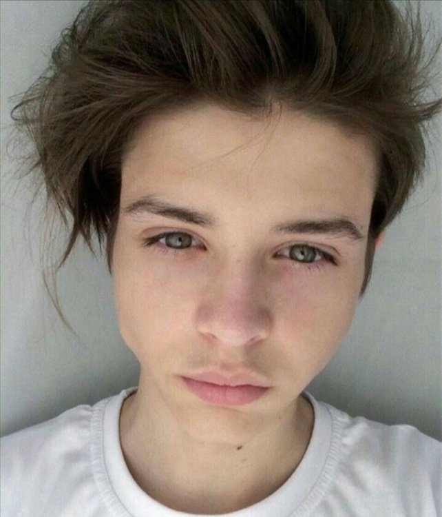 Фото мальчика 15 лет с лицом