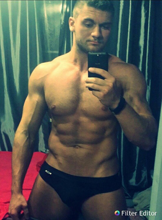 Парни жиголо. Мальчики по вызову москва. Мальчики для мальчиков по вызову. Есть мальчик по вызову. Есть мальчик по вызову.